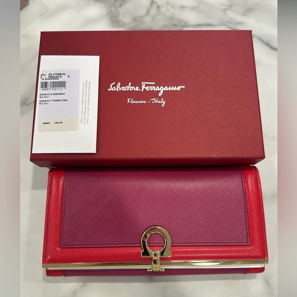 Brand new Salvatore Ferragamo Gancini long wallet
